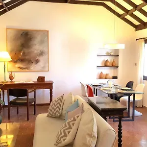  Holiday home Quiet House In